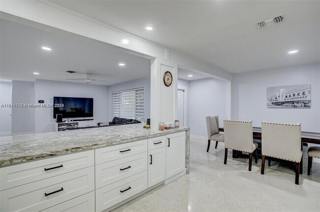 Foto del edificio - 461 SE 1st Ave