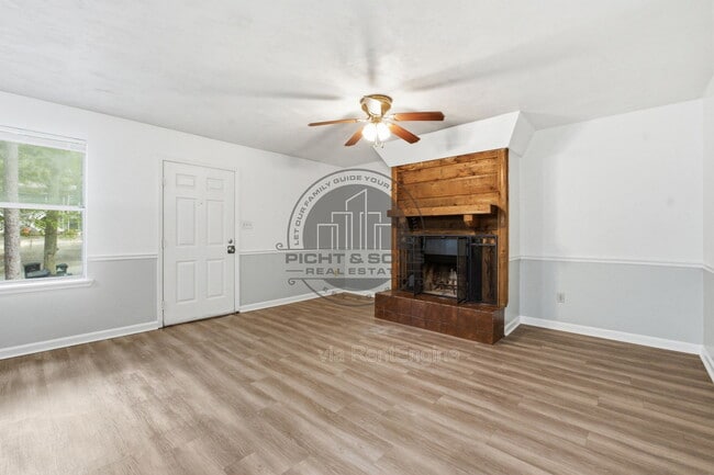 Photo - 1818 Sylvan Court Apartment