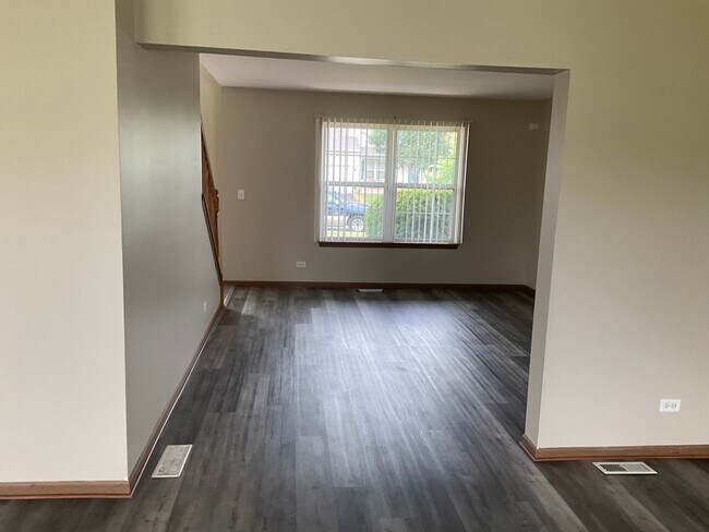 Building Photo - 6513 Old Plank Blvd