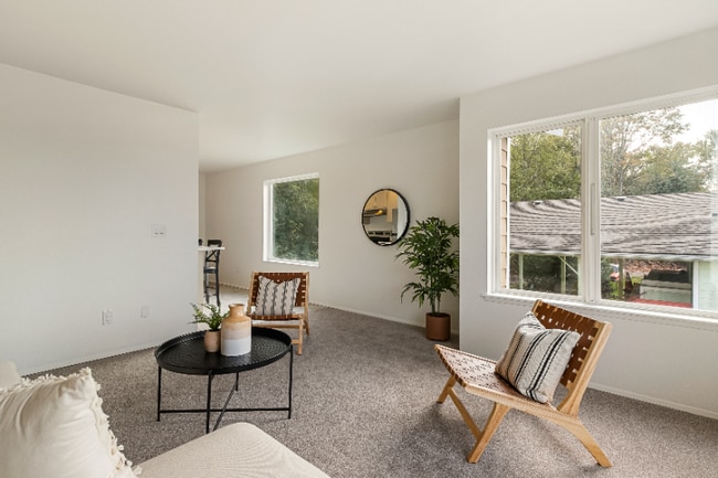 Building Photo - 2103 W Xenia Ln