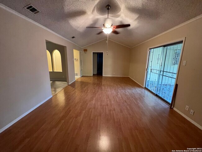 Foto del edificio - 5050 Sierra Madre Dr