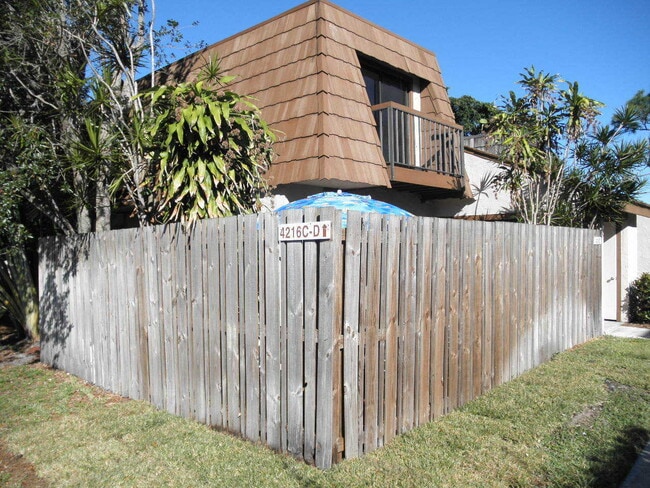 Lake Colony - Lake Colony House