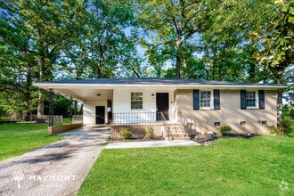 Building Photo - 6006 McMillan Cir