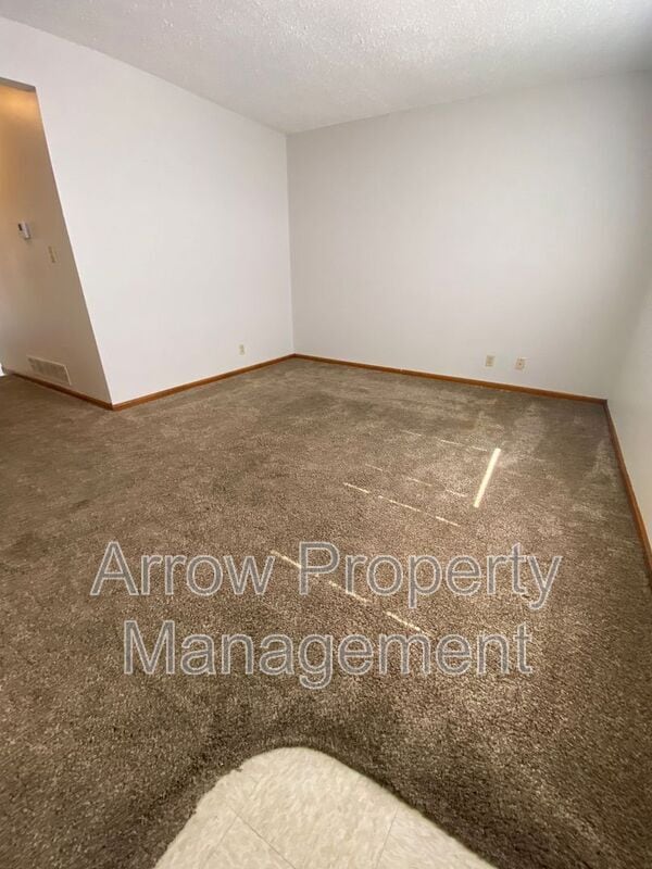 Building Photo - 1326 S Jackson St