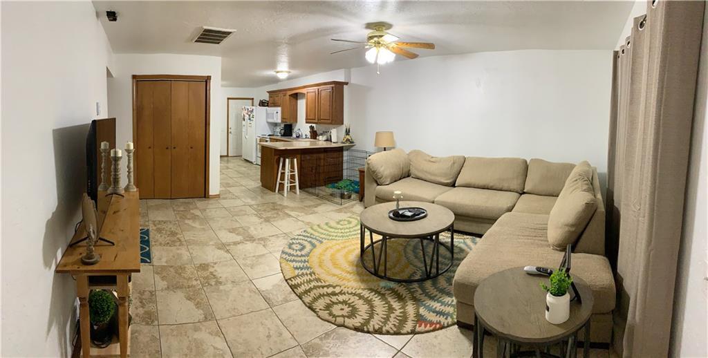 1417 E Main St, Weatherford, OK 73096 Townhome Rentals in Weatherford