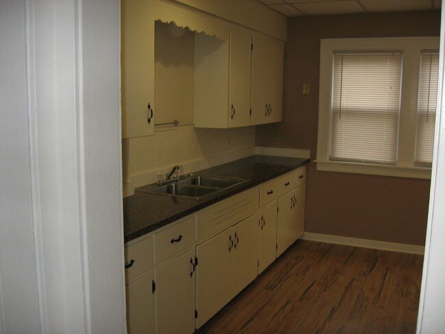 Foto del edificio - 1128 Rathbone St SW