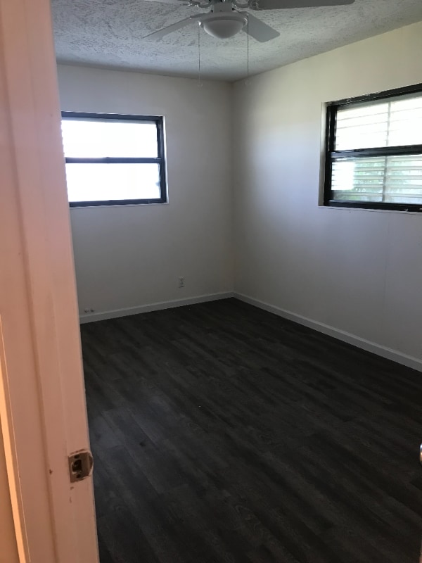 Building Photo - 101 Carole Dr