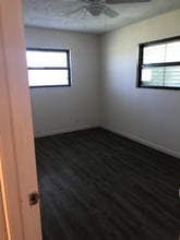 Building Photo - 101 Carole Dr