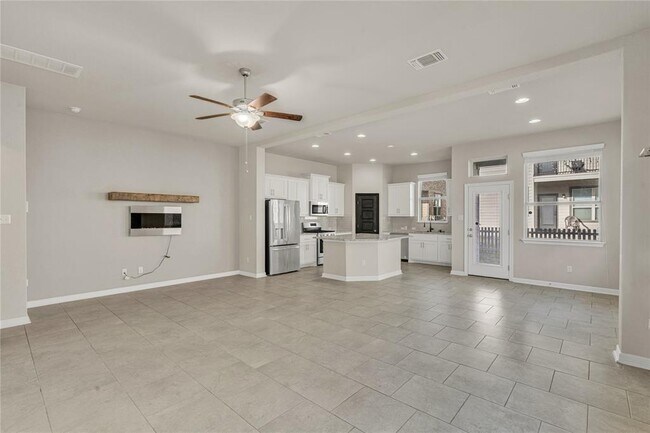 Foto del edificio - 18103 Pomelo Ln