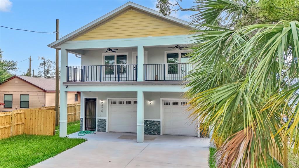 Foto principal - 4927 5th Ave S