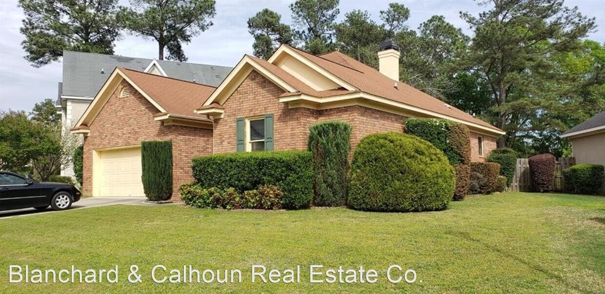 Primary Photo - 3 br, 2 bath Apartment - 2963 Hillcreek Drive