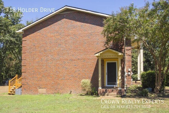 Foto del edificio - 718 Holder Dr