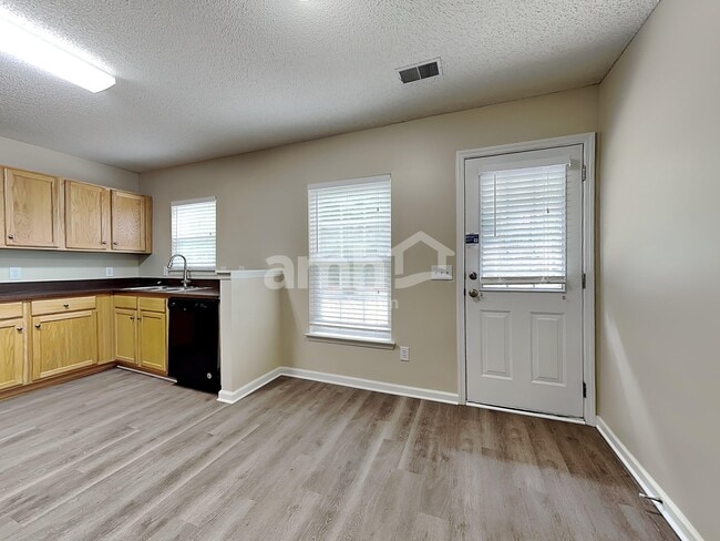 Building Photo - 156 Wildberry Ln