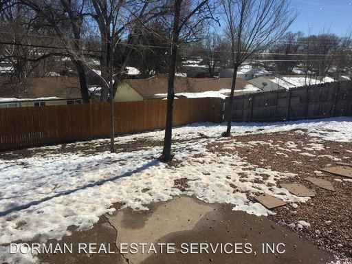 Building Photo - 1513 Rosemont Dr