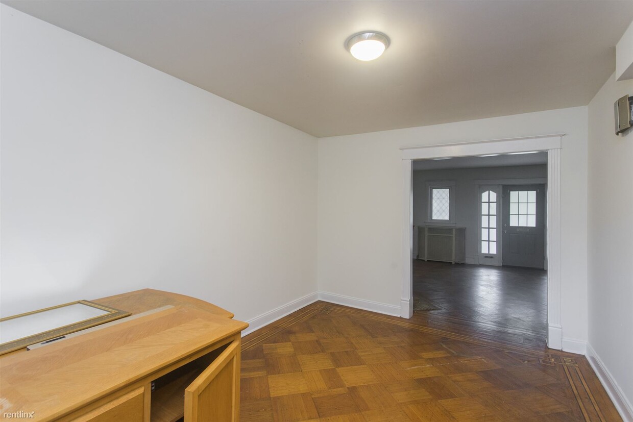 Primary Photo - 3 br, 1 bath Apartment - 5220 Church Rd