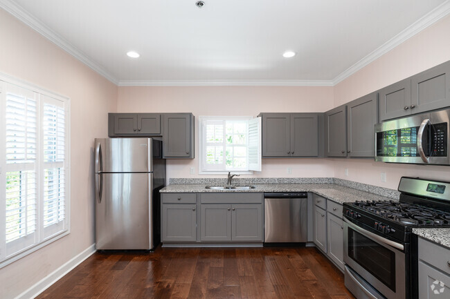 2BR, 1BA - 1,300SF - Kitchen - Conti Bienville Apartments