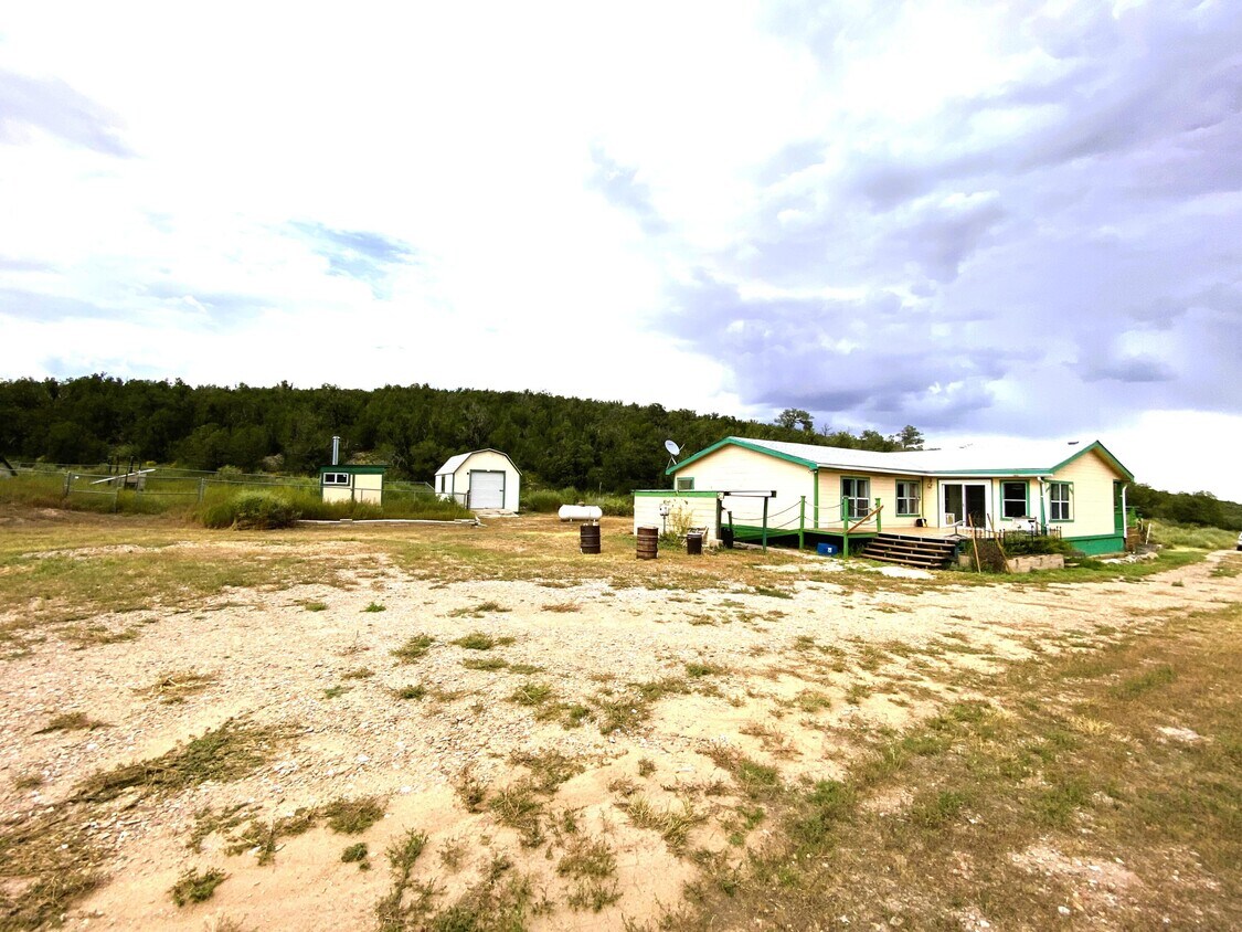 Primary Photo - 27 Hillcrest Rd