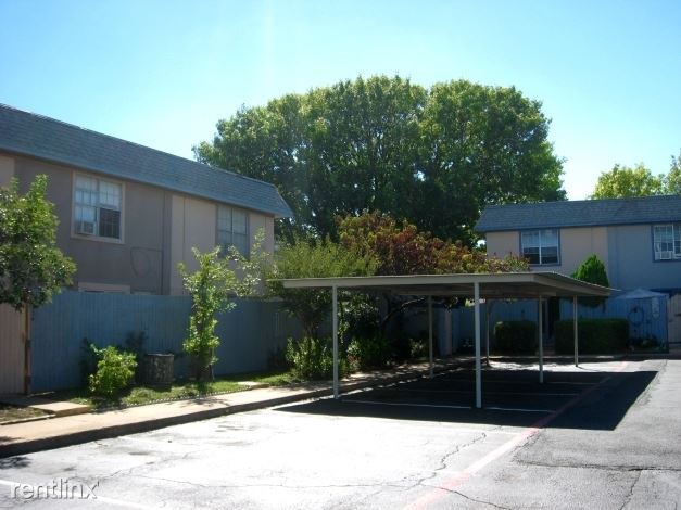 Building Photo - 8579 La Plaza Dr