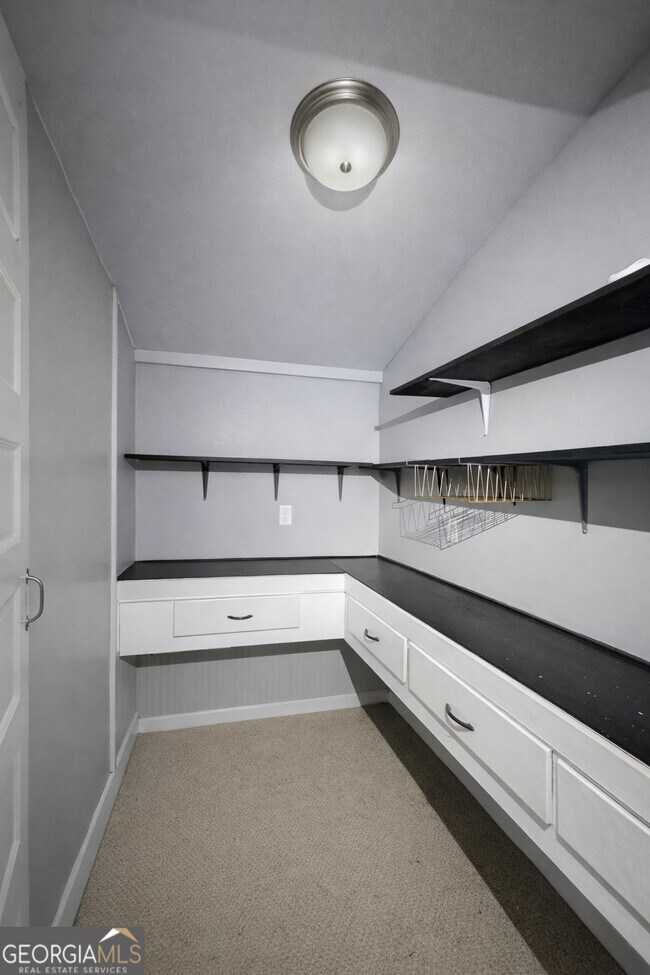 Foto del edificio - 392 S Cherokee Rd