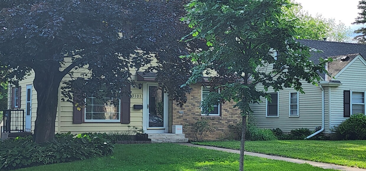 Foto principal - 3101 Quebec Ave S