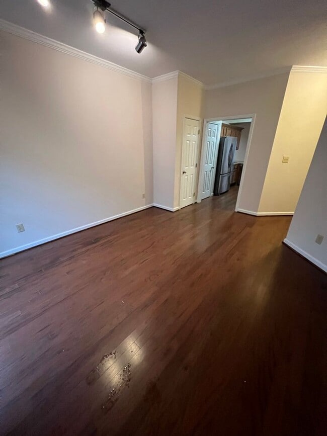 Building Photo - Townhome For Rent In Vestavia Hills!!! Ava...