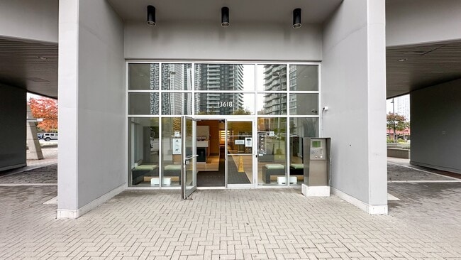 Photo du bâtiment - 13618 100 Av