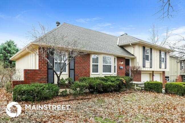 Building Photo - 3909 S Summit Ridge Dr