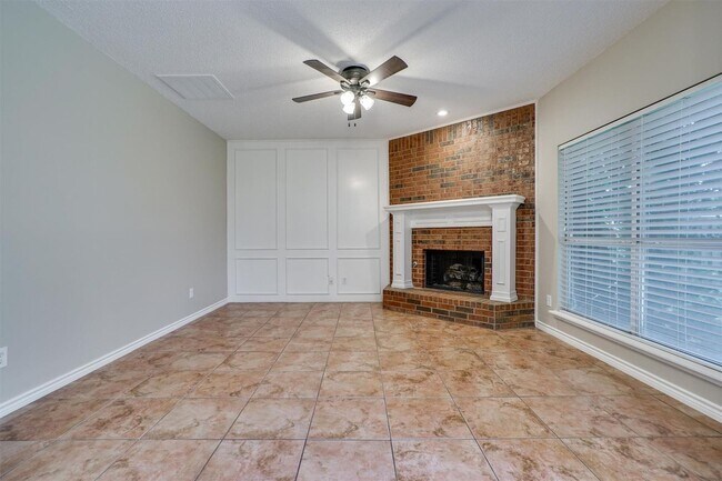 Foto del edificio - Great neighborhood with several amenities!