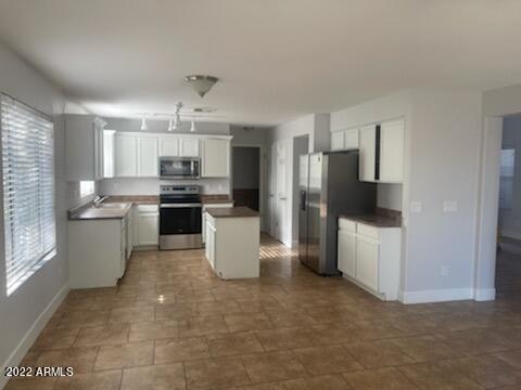 Building Photo - 2693 S 156th Dr