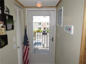 Building Photo - 142 Palm Dr