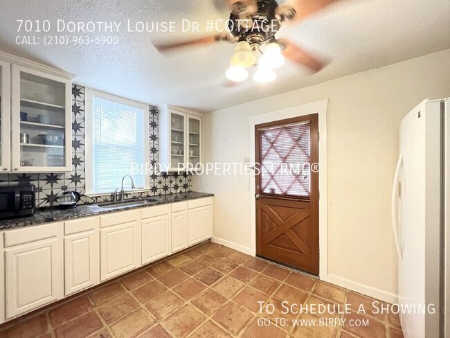 Building Photo - "Fully Furnished 2-Bedroom Cottage in San ...