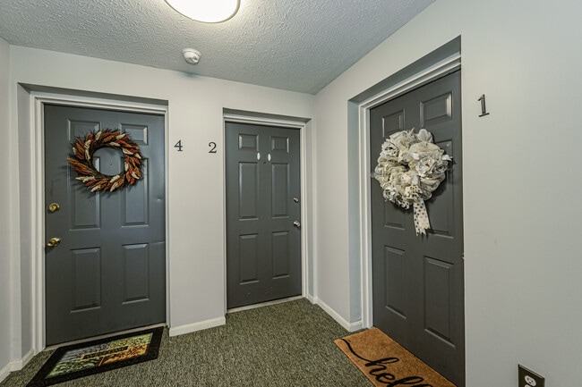 Building Photo - 9396 Wind Haven Ct