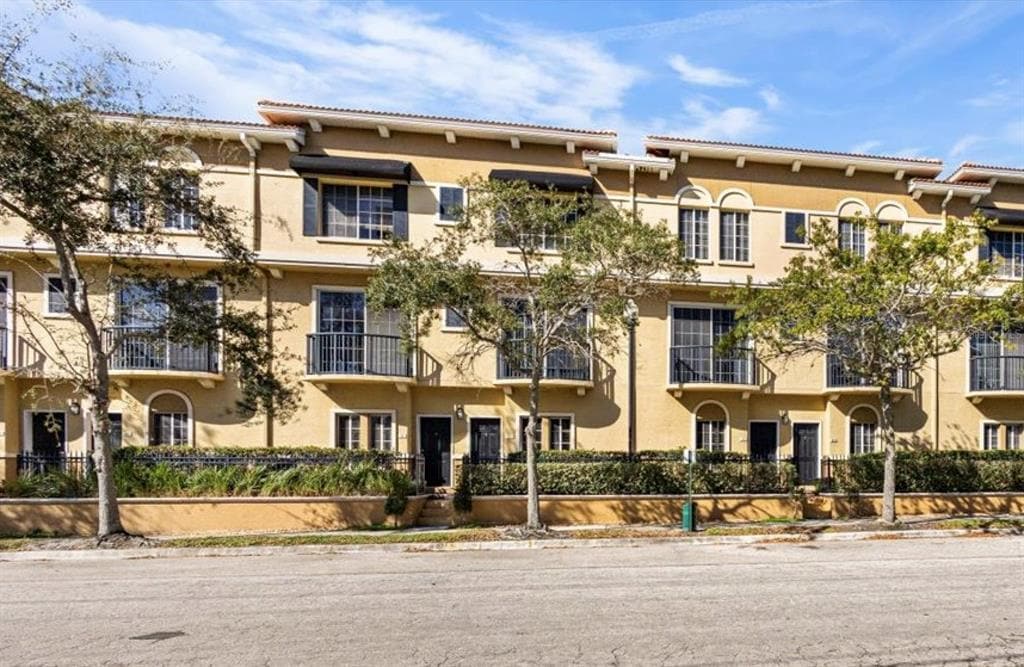 111 S Sherrill St, Tampa, FL 33609 Townhome Rentals in Tampa FL