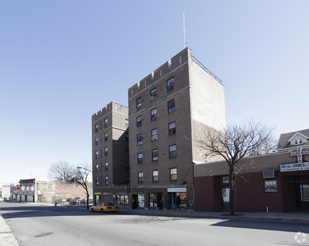 Building Photo - 204 Union Ave