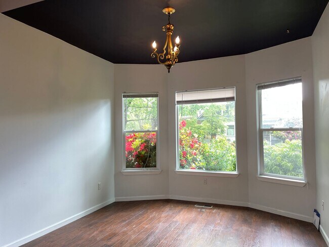 Building Photo - Click "request a tour" now!