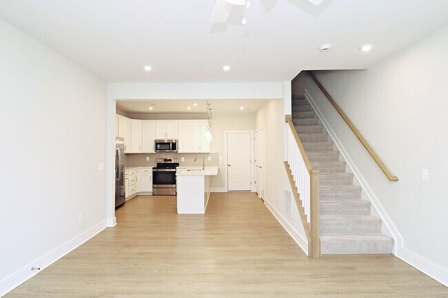 Foto del edificio - Pet-Friendly Brookhill Commons End-Unit Condo