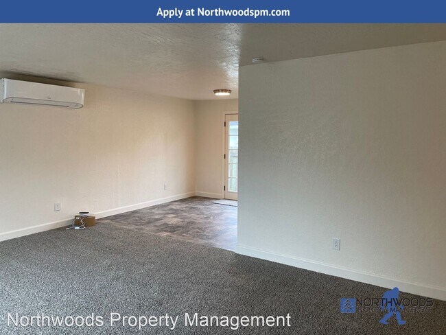 Building Photo - 3 br, 1 bath House - 19.5 Chestnut