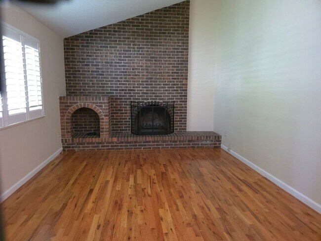 Foto del edificio - Lovely Lafayette 5 Bedroom, 3 Bath Home on...