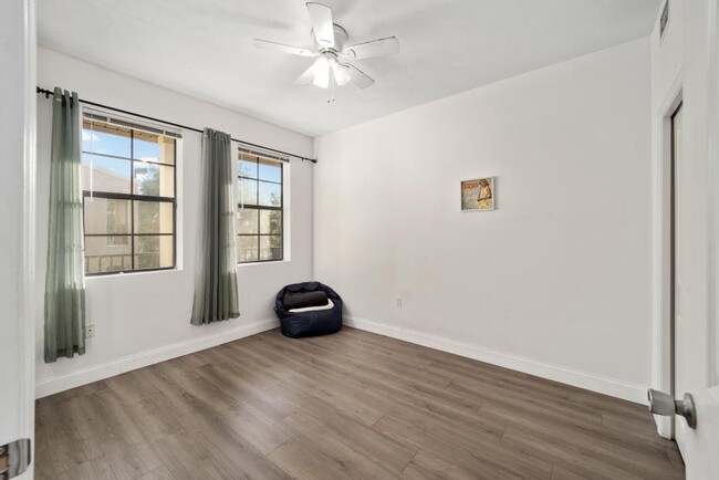 Foto del edificio - 2 bedroom in Gainesville FL 32601