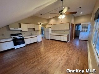 Building Photo - 46 Meadow Ln