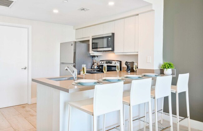 Foto del edificio - 2889 McFarlane Rd