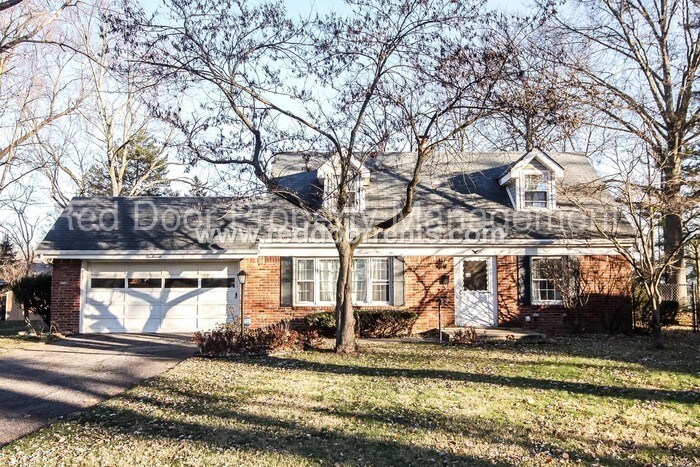 Foto principal - 111 Lantern Ln