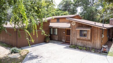 Building Photo - 5127 Shore Dr
