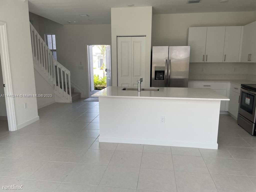 Primary Photo - 3 br, 2.5 bath House - 11922 NW 47th Mnr #...