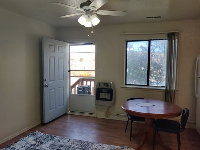 Building Photo - 810 Georgiana Dr