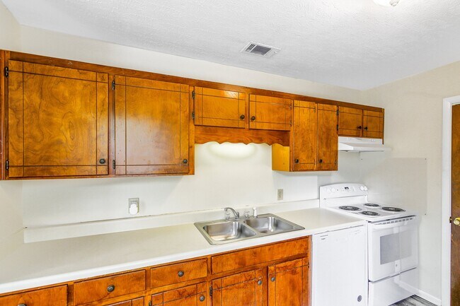 Building Photo - 3499 McGavock Pike