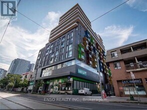 Building Photo - 297 College St
