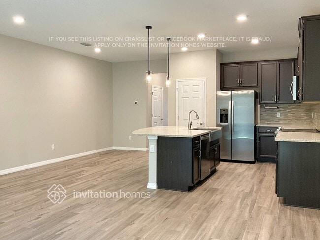 Building Photo - 2804 Grand Kemerton Pl