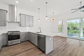 Building Photo - 212 Kara Lake Dr