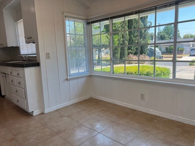 Foto del edificio - 16951 Knapp St